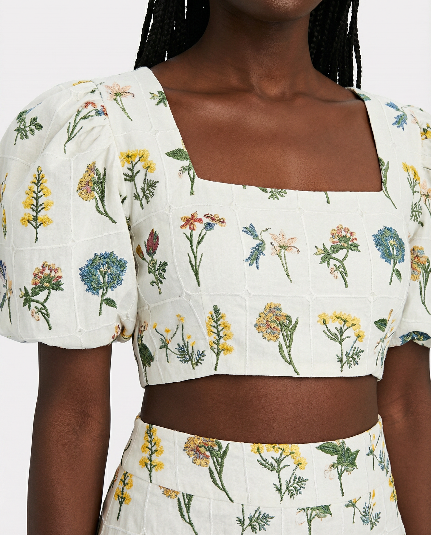 Cropped Embroidery Top