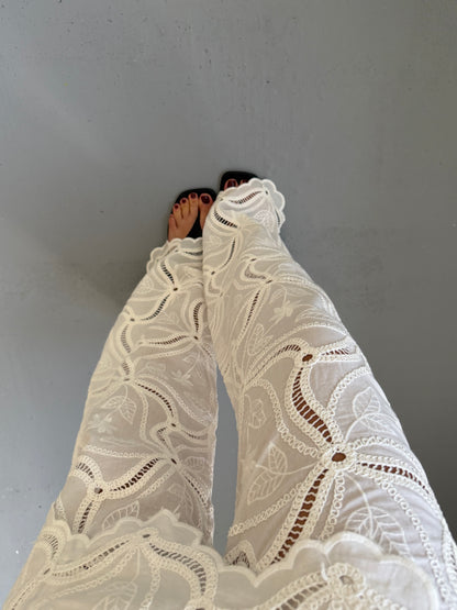 Olívia Embroidery Pants